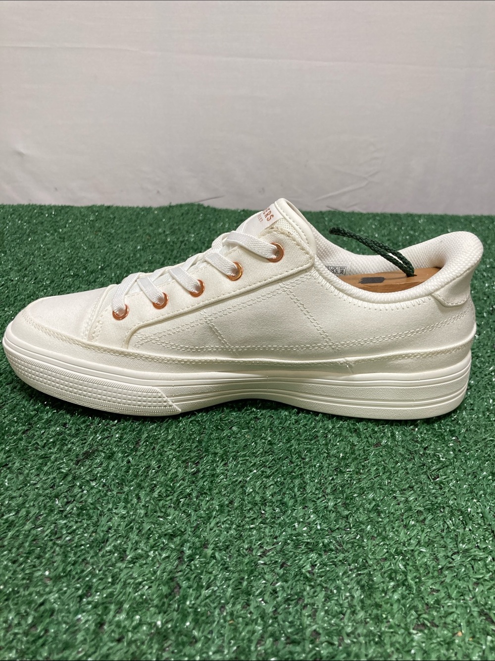 Skechers Women's Canvas Low-Top slip-in Sneakers 117197 sz 8.5 (OKPM-09-19) - Picture 5 of 10